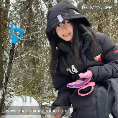 滑璇鸣